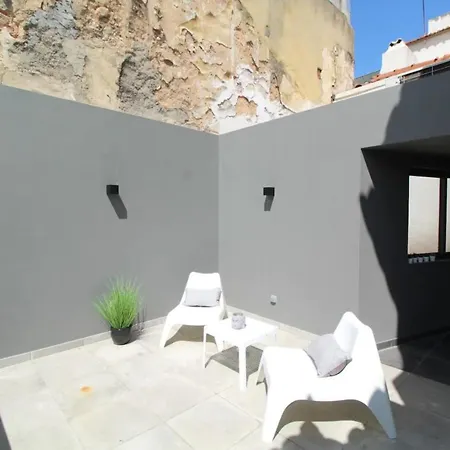 Peaceful And Romantic Bedroom In Nyaraló *