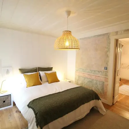 Peaceful And Romantic Bedroom In Nyaraló Lisboa